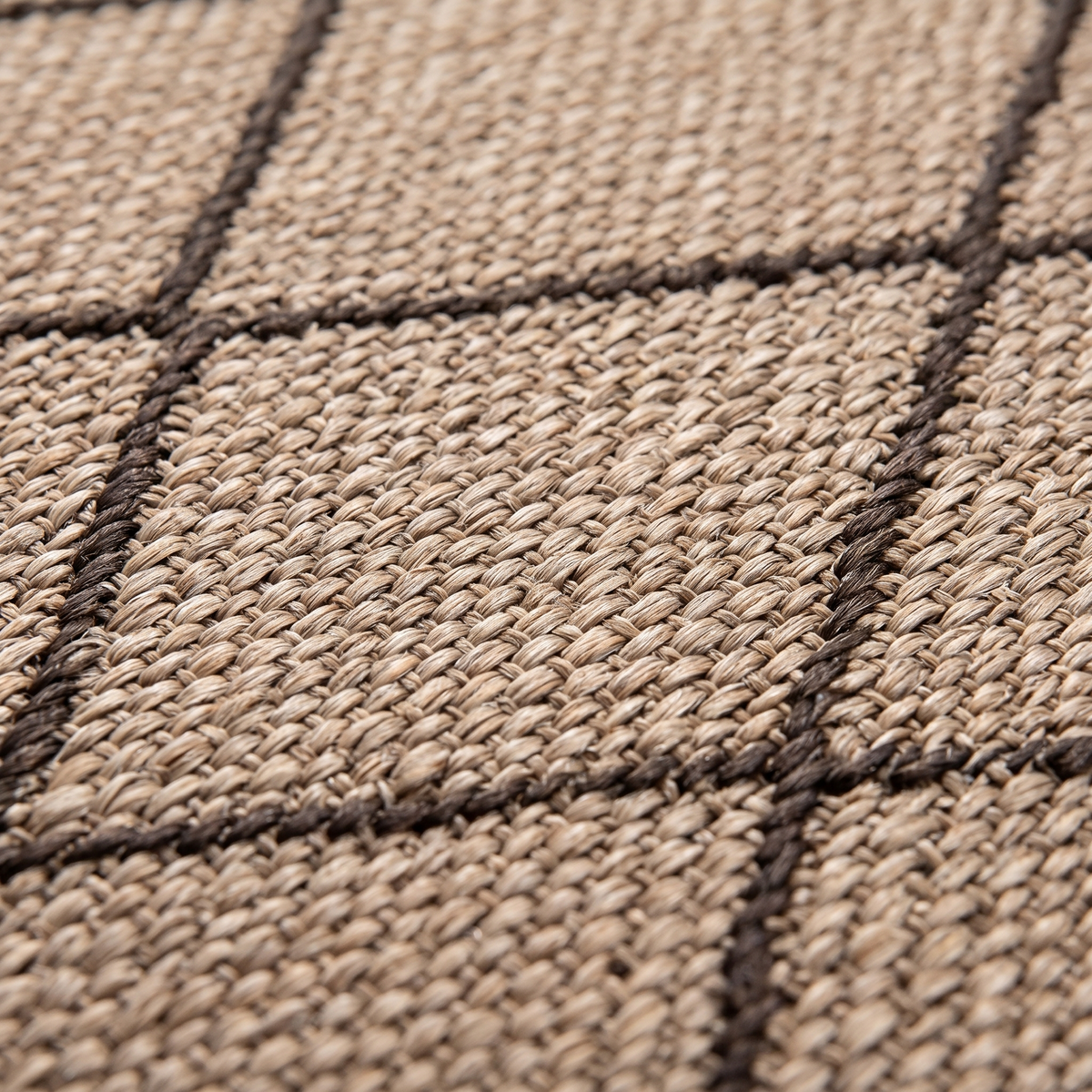 Zoom qualité du tissage du tapis Cassis Naturel