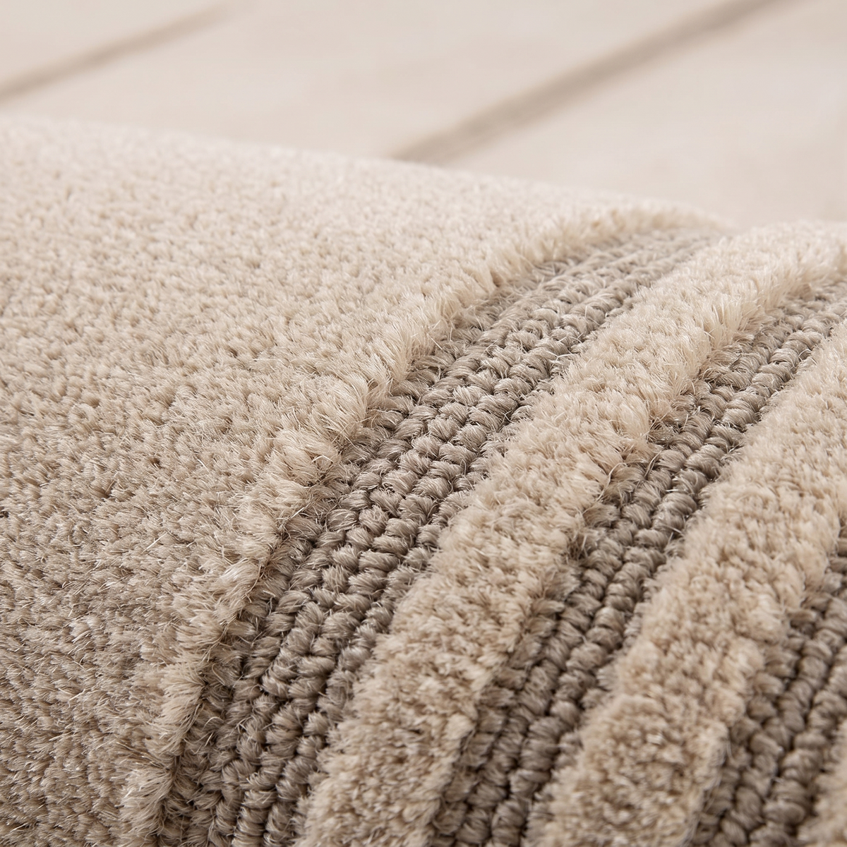 Zoom qualité du tissage du tapis Aubrac Naturel