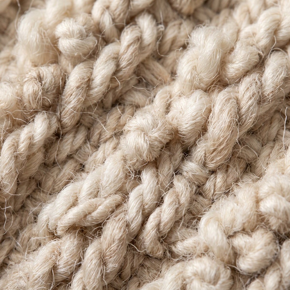Zoom qualité du tissage du tapis Arradon Naturel