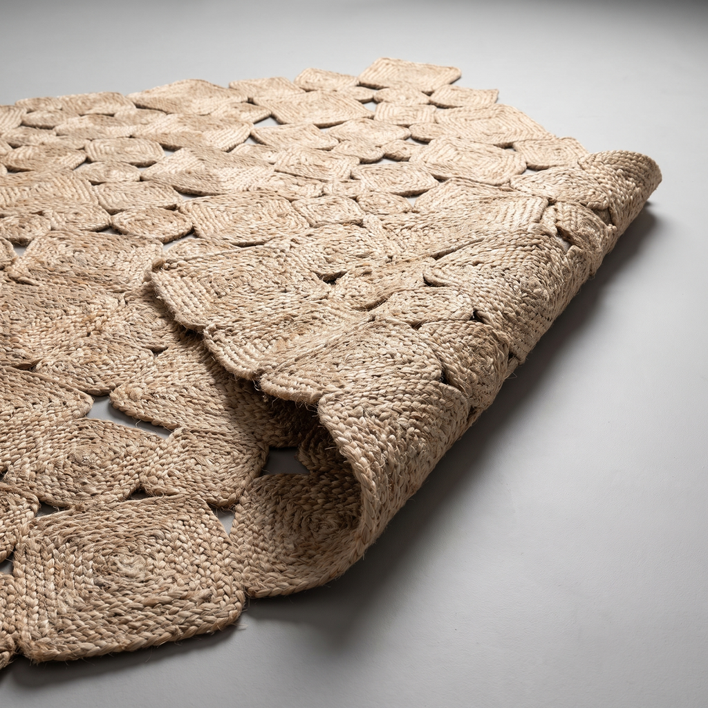 Angle et pli du tapis Cluny Naturel - détail du tissage