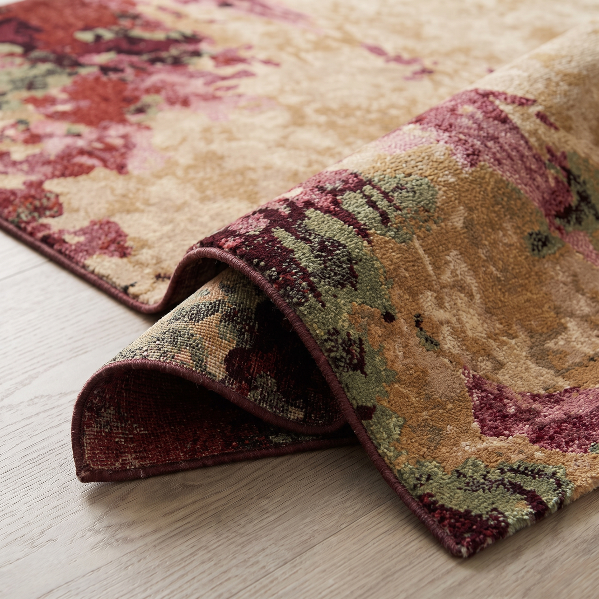 Angle et pli du tapis Riez Multico - détail du tissage