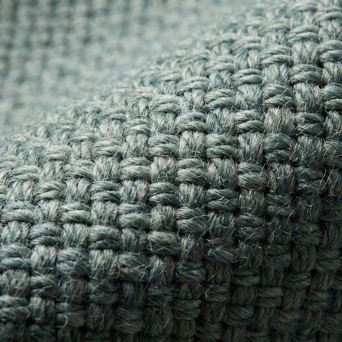 Zoom qualité du tissage du tapis Banon Opaline